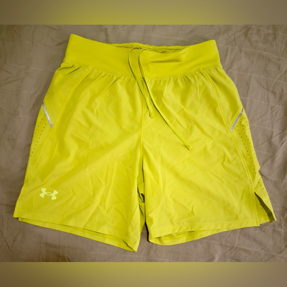 Under Armour • Yellow Reflective UA Launch Elite 7” Shorts • Size Men’s Small